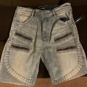 pair of fashion nova jeans (Mens). brand new, tag still on there. size 32